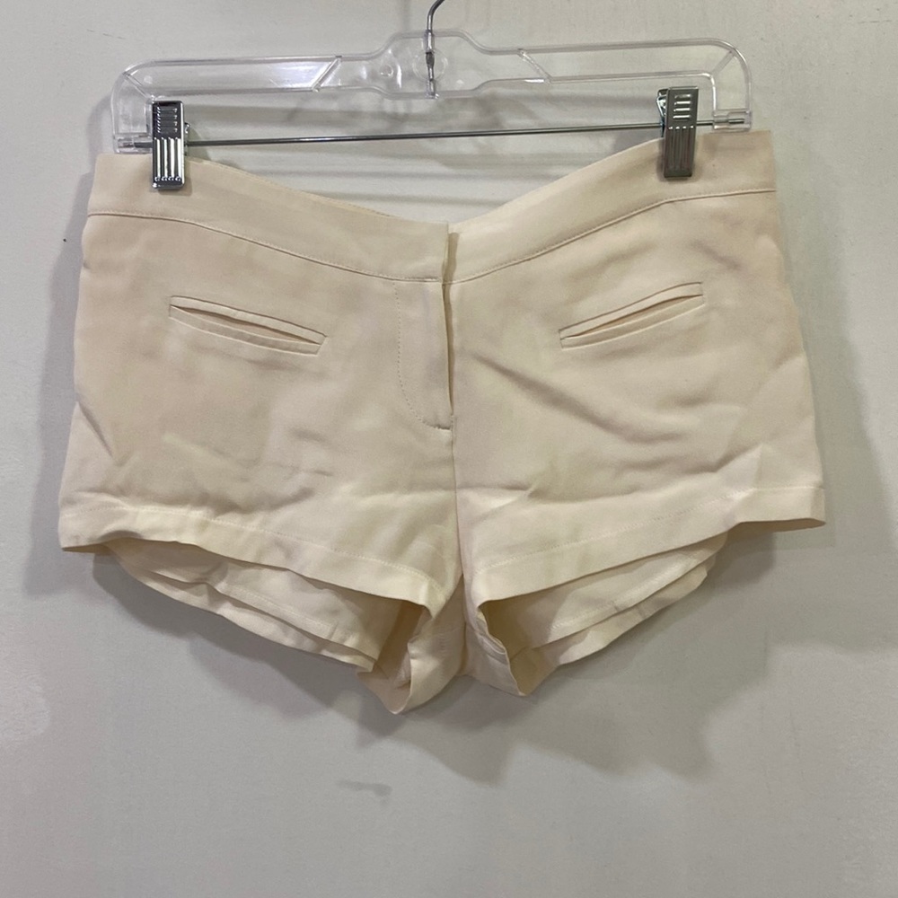 ALEXIS 100% Silk Ivory Shorts size Ssmall
